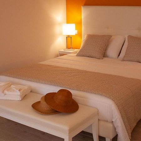 Kaloneiro Guest House Corigliano dʼOtranto Екстериор снимка