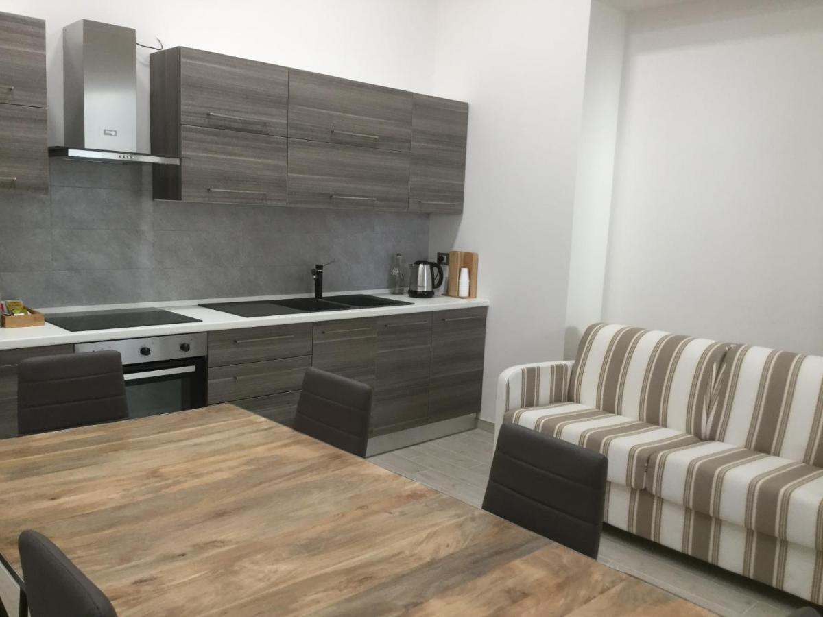 Kaloneiro Guest House Corigliano dʼOtranto Екстериор снимка