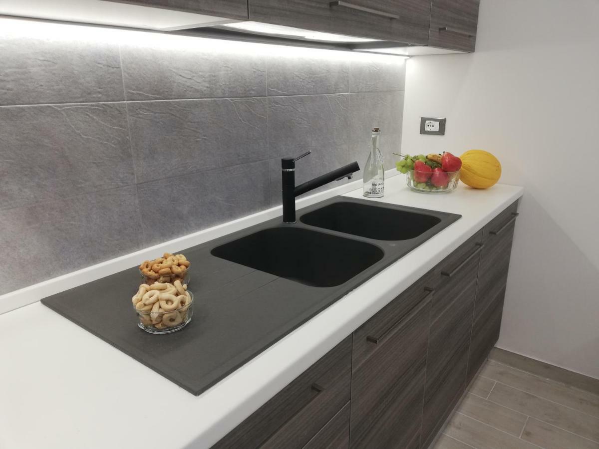 Kaloneiro Guest House Corigliano dʼOtranto Екстериор снимка