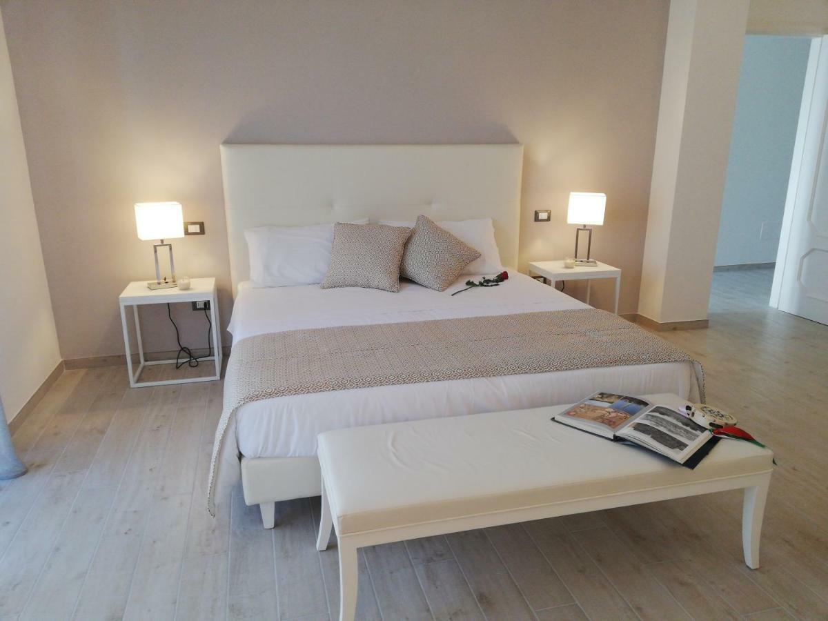 Kaloneiro Guest House Corigliano dʼOtranto Екстериор снимка