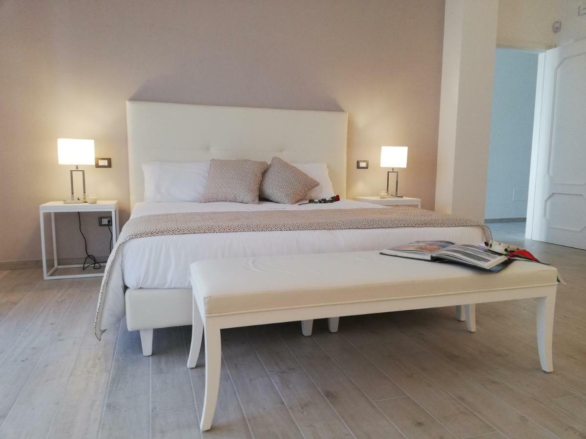 Kaloneiro Guest House Corigliano dʼOtranto Екстериор снимка